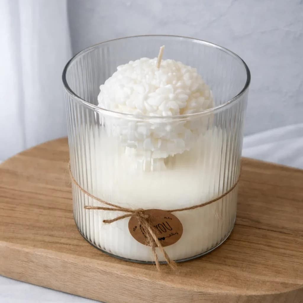 Świeca sojowa w szkle ryflowanym Stokrotki