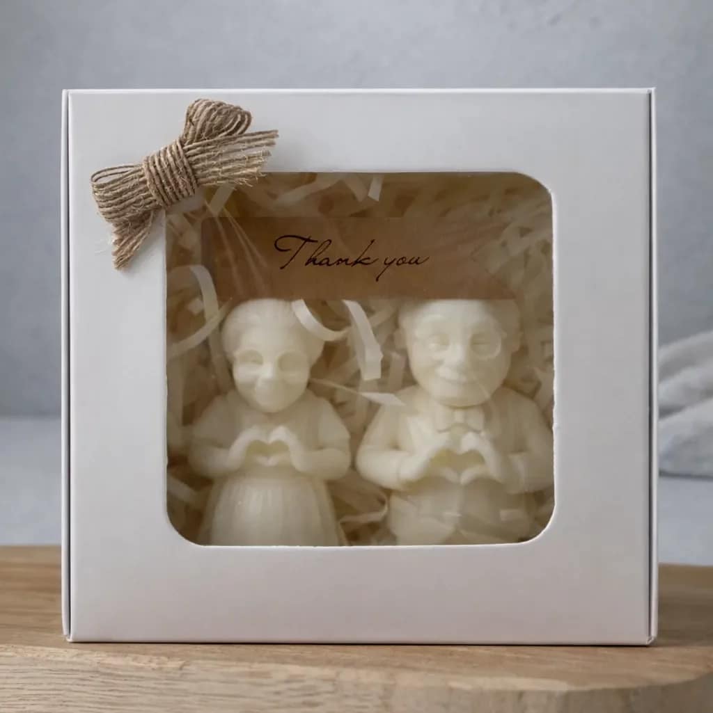 Zestaw świec sojowych Babcia i Dziadek z sercem w opakowaniu prezentowym